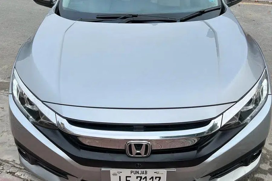 Honda Civic Oriel 2016/17