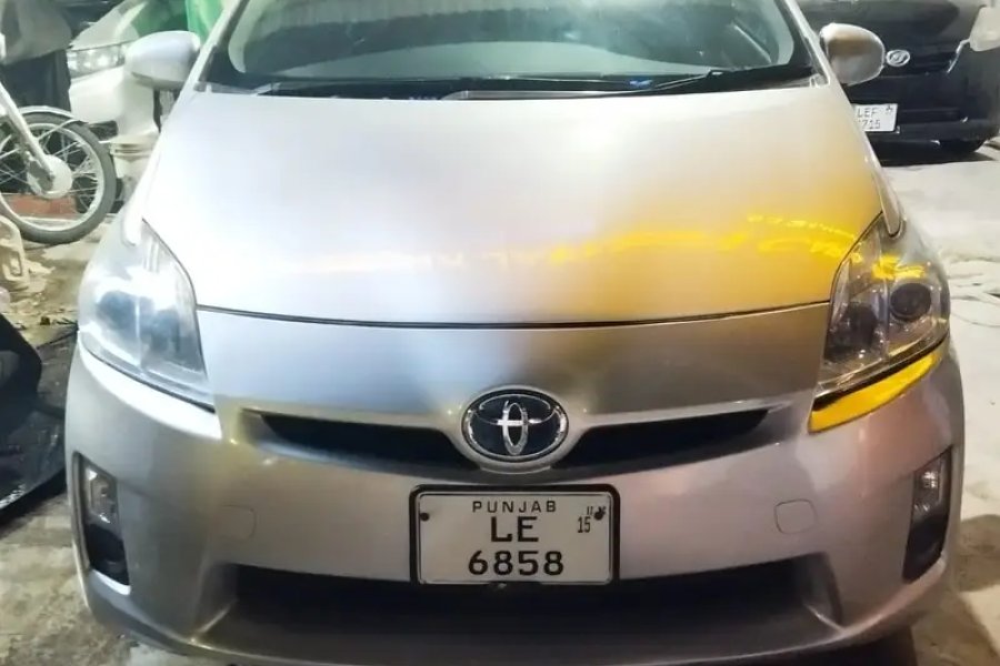 Toyota Prius 2011