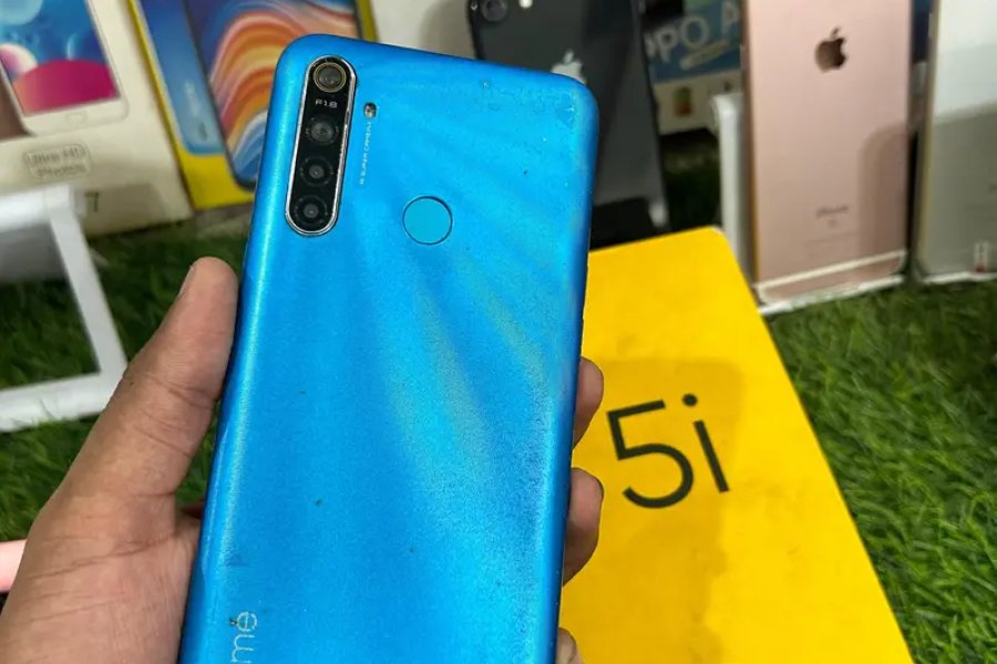 Realme 5i 4gb Ram/64gb Storage With Box