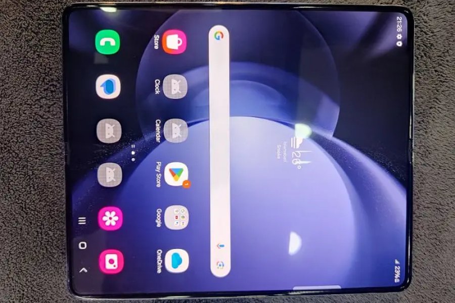 گلیکسی زیڈ فولڈ 5 آفیشل پی ٹی اے کی منظوری دے دی گئی۔