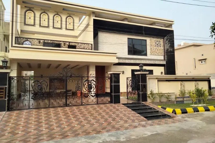 ویلنسیا ٹاؤن بی بلاک لاہور میں 1 کنال مکان برائے فروخت