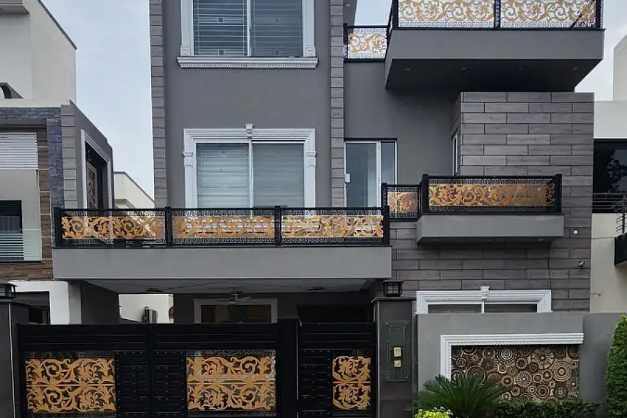 سٹی ہاؤسنگ فیز 1 میں 10 مرلہ مکان برائے فروخت