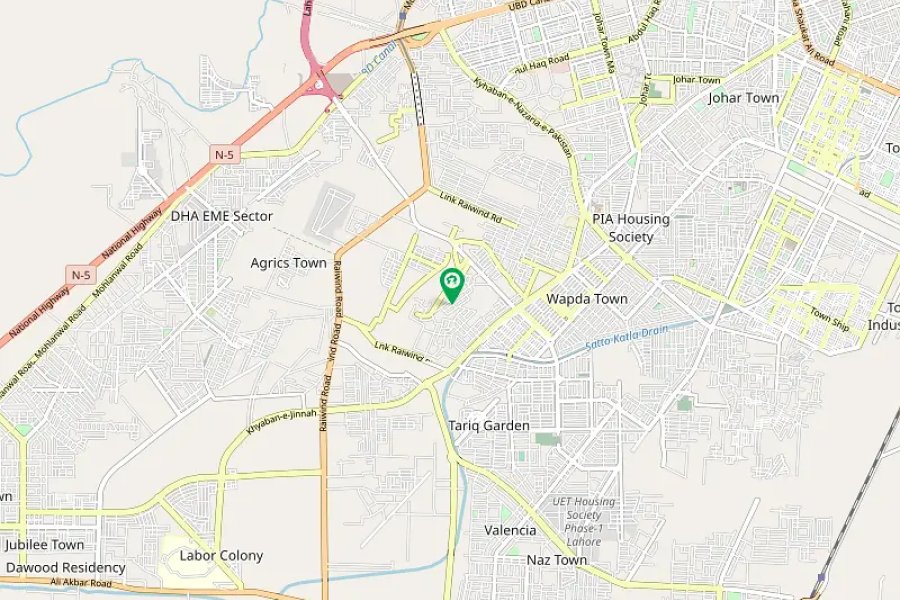 پرائم واپڈا ٹاؤن لوکیشن میں 1 کنال کا خوبصورت ڈیزائنر گھر برائے فروخت