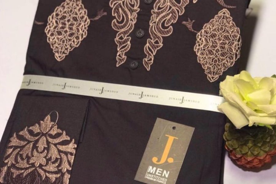 نئے آنے والے J. مردوں کے کپڑے