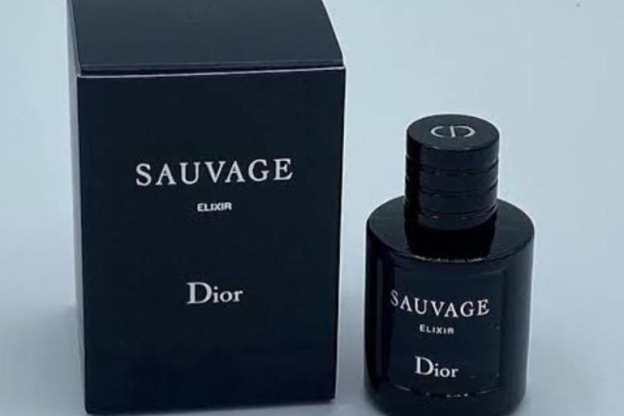 مردوں کے لیے ساویج ڈائر پرفیوم