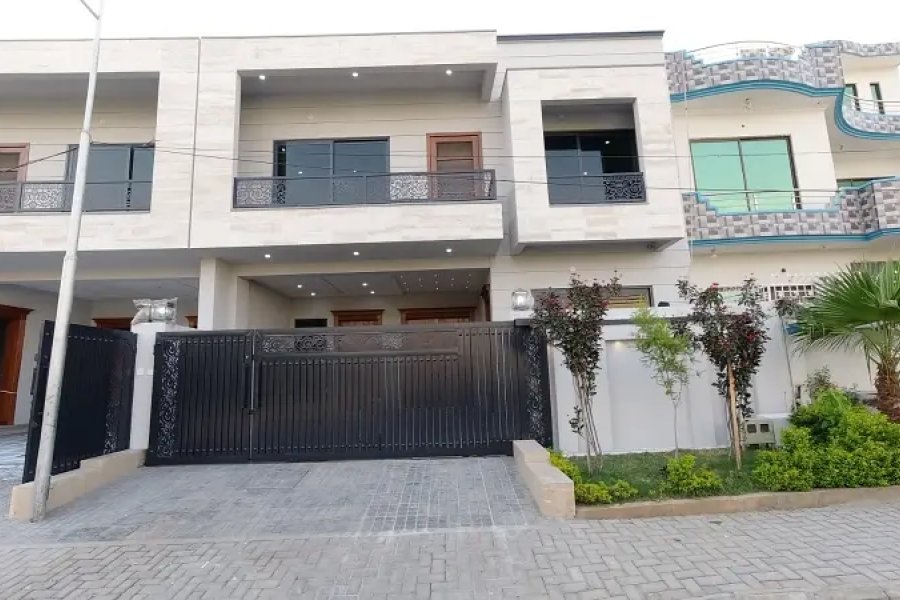 10 مرلہ بالکل نیا مکان برائے فروخت