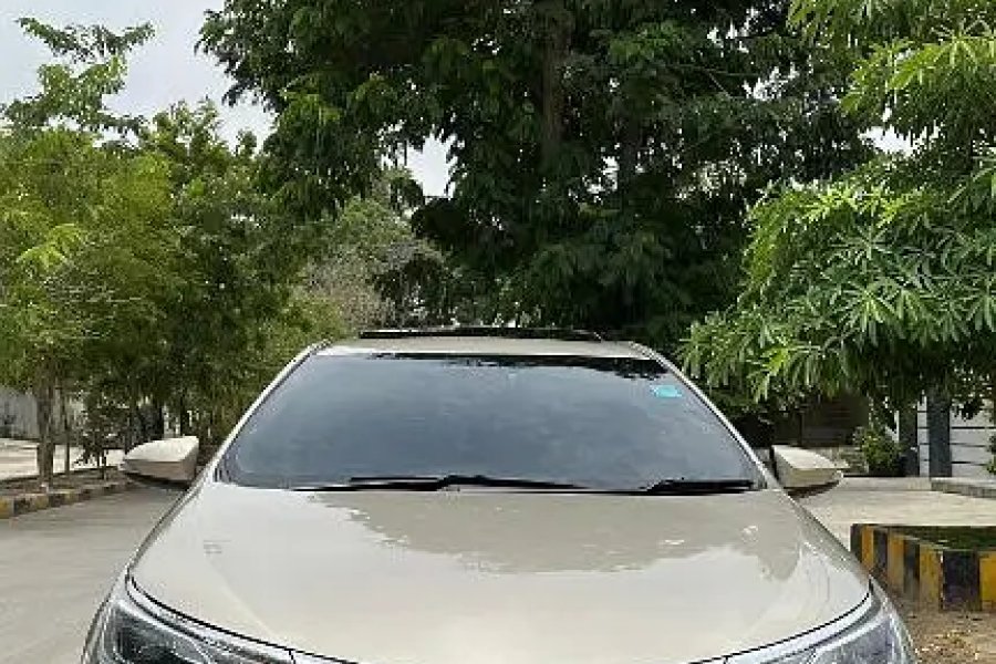 ٹویوٹا کرولا Altis Grande 2018