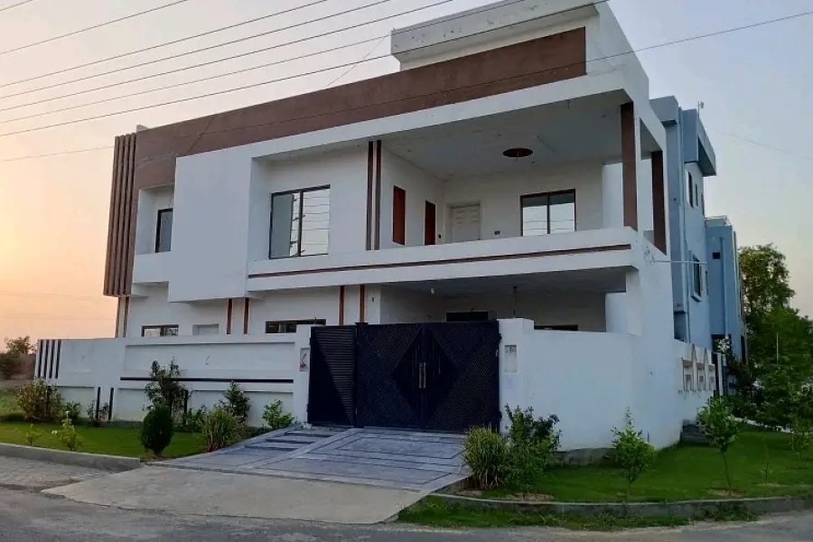 ملت ٹریکٹرز ایمپلائز ہاؤسنگ سوسائٹی میں 10 مرلہ کا کارنر ہاؤس