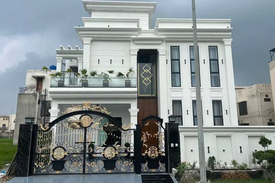 سٹی ہاؤسنگ میں 10 مرلہ لگژری مکان برائے فروخت