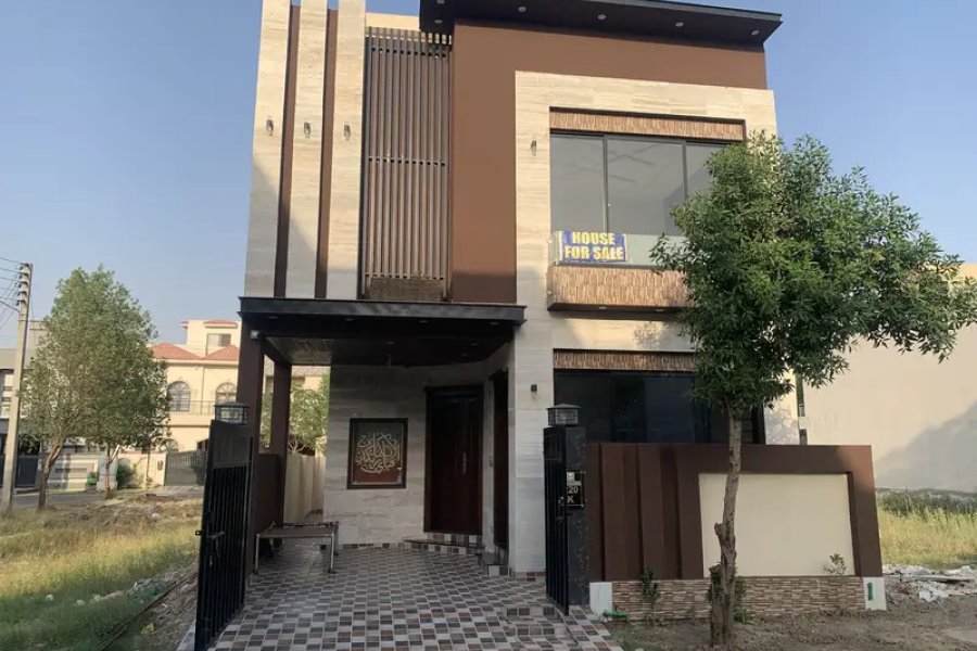 5 MARLA BEAUTIFUL BRAND NEW HOUSE IN BLOCK &quot;K&quot; IS FOR SALE ORIGINAL HOUSE PICTURES ARE ATTACHED