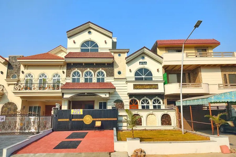 G-13 اسلام آباد میں 35X70 مکان برائے فروخت کے مالک کے ساتھ براہ راست ڈیل