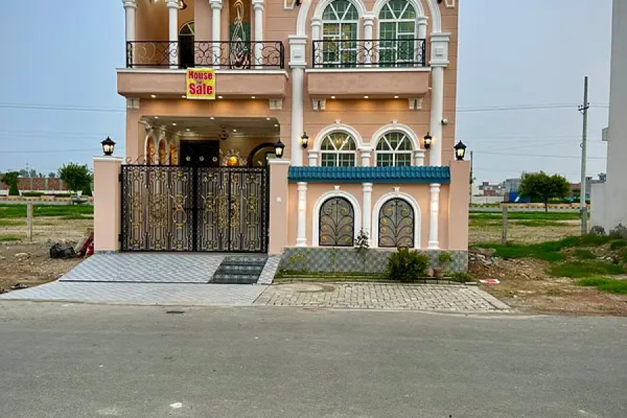 ایک خوبصورت پارک ہاؤس برائے فروخت