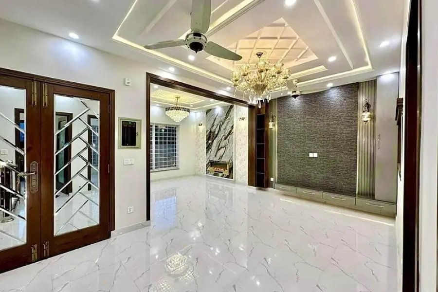 پارک ویو سٹی میں 3 سالہ اقساط کا مکان برائے فروخت