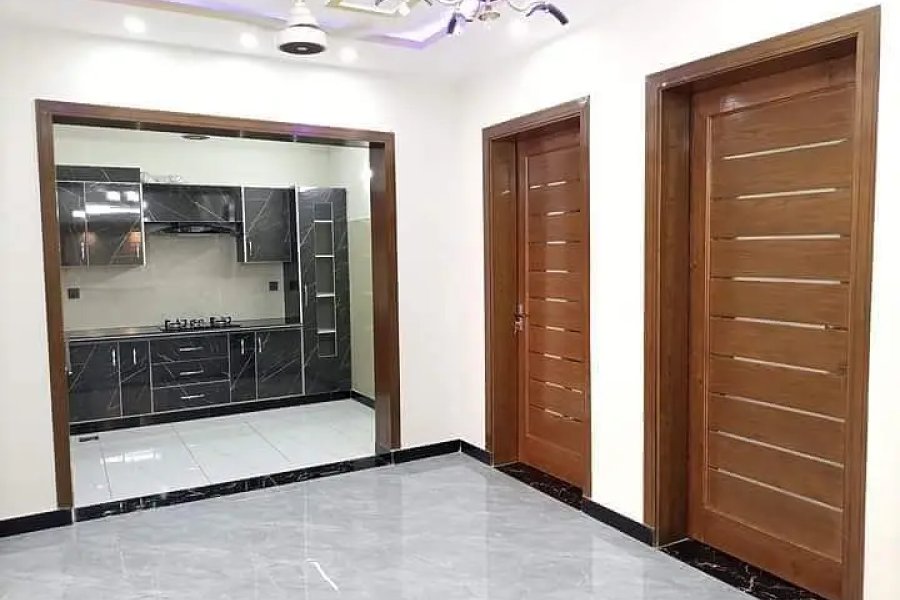 جوہر ٹاؤن میں 5 مرلہ خوبصورت مکان برائے فروخت