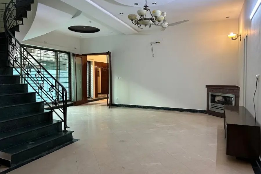 ماڈل ٹاؤن میں مکان برائے فروخت