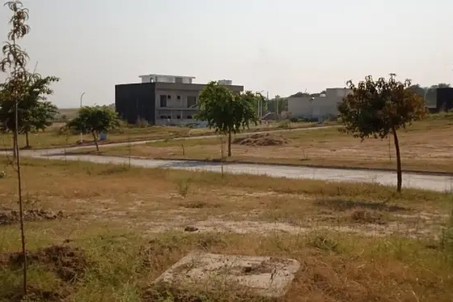 1 Kanal Developed Possession Plot Available For Sale