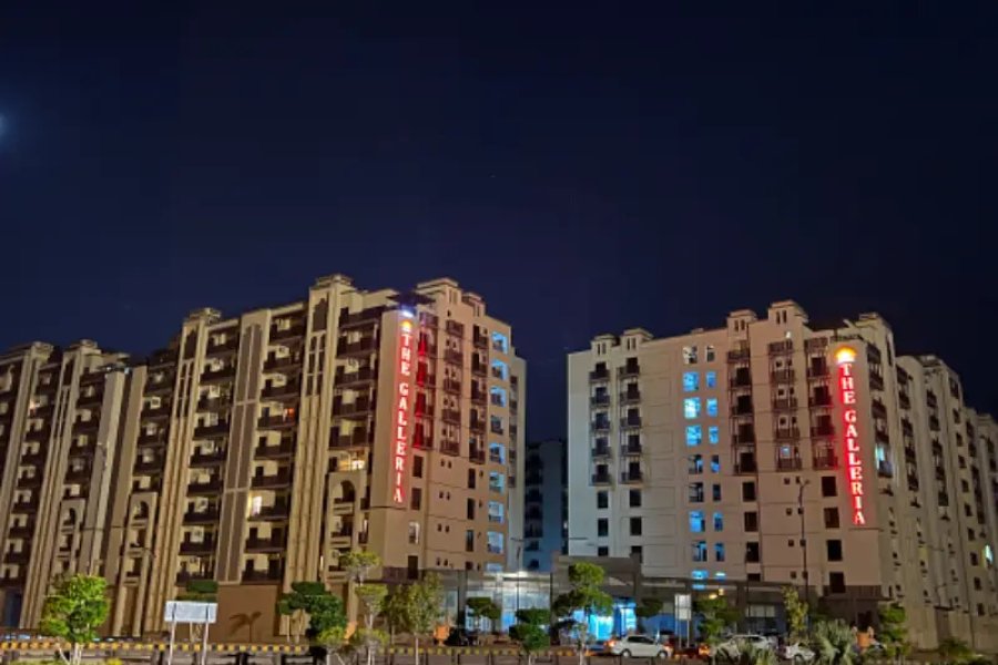 The Galleria 2 Bed 1366 Sft Apartment 6th Floor Tower One For Sale