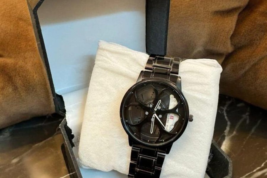 Wrist Watch Stainless Steel with metal Strips