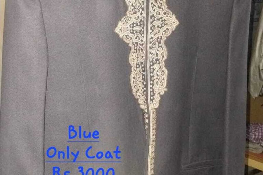 Men Coat with Embroidery in Good Condition ( Used)