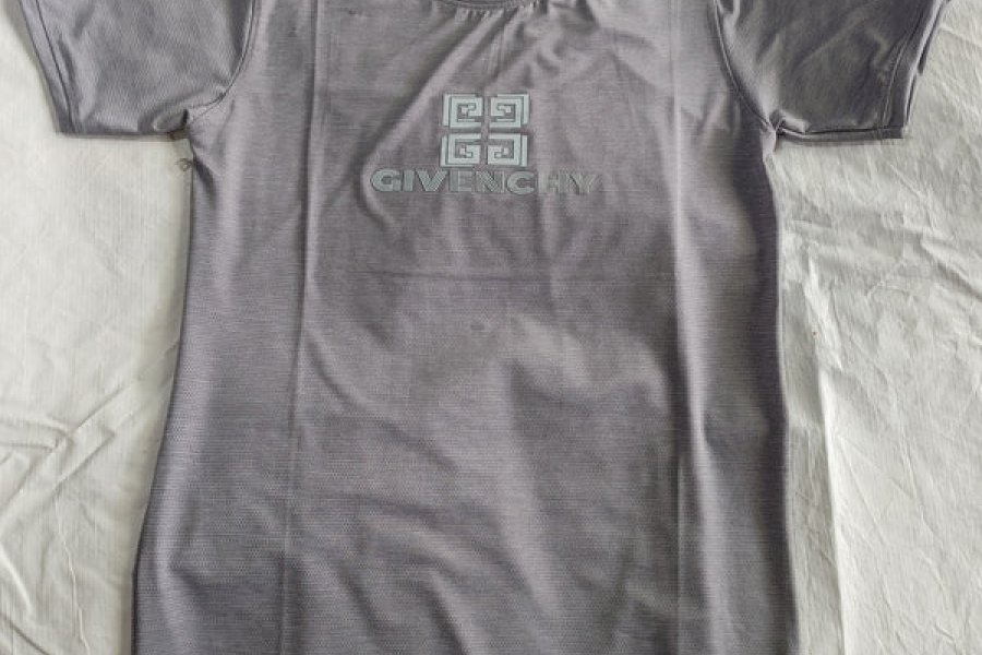 Men Givenchy logo T Shirt by Kragnify