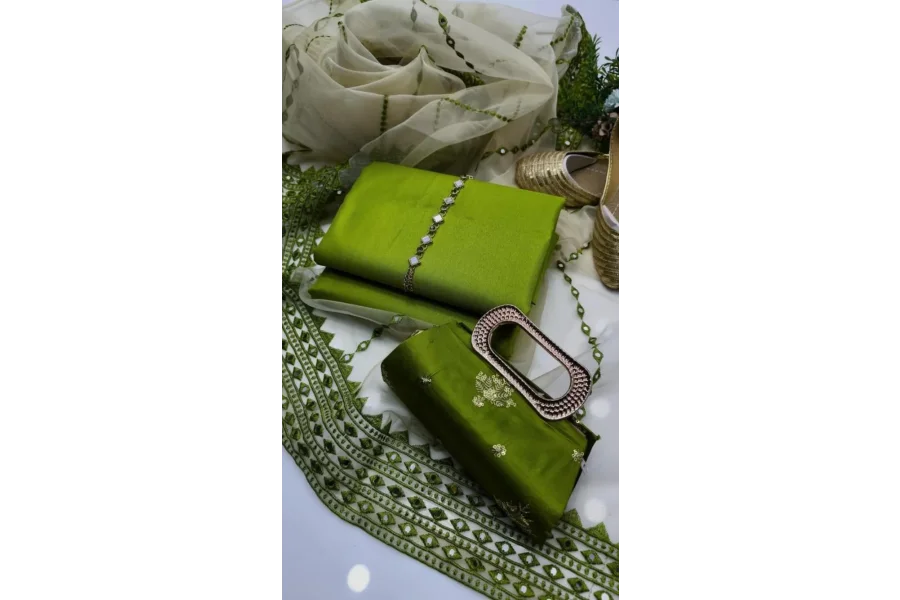 •  Fabric: Katan Silk •  Shirt: Plain •  Trouser: Plain