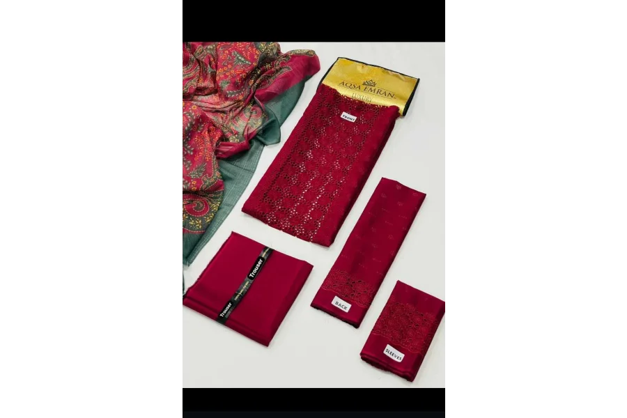 AQSA EMRAN LUXURY EMB SHIFLEE BORING WITH FANCY ZARI DUPATTA