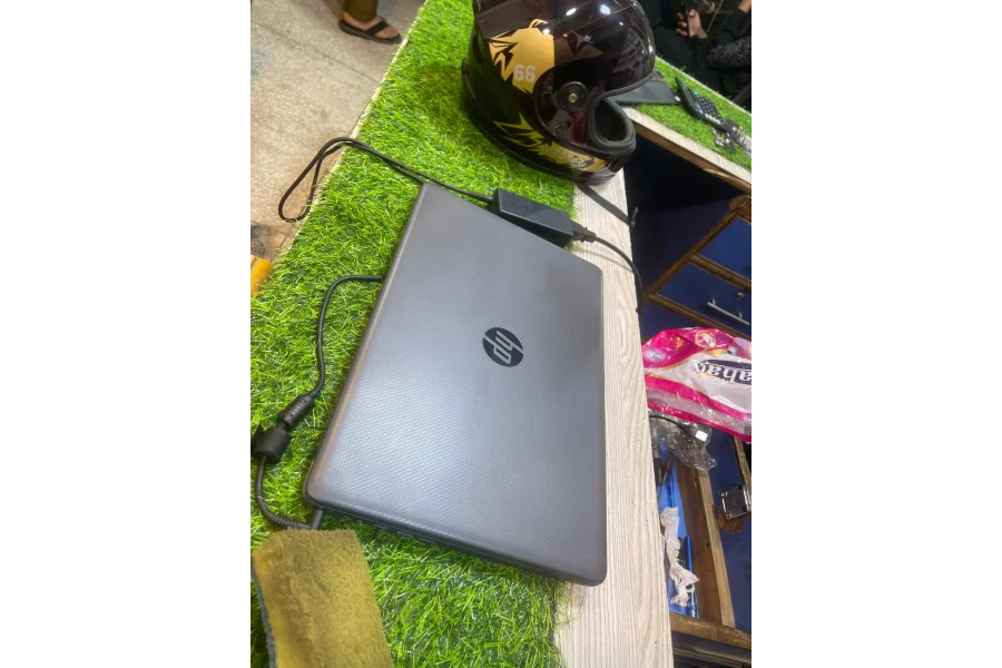HP Notebook 255 G7 AMD Athlon