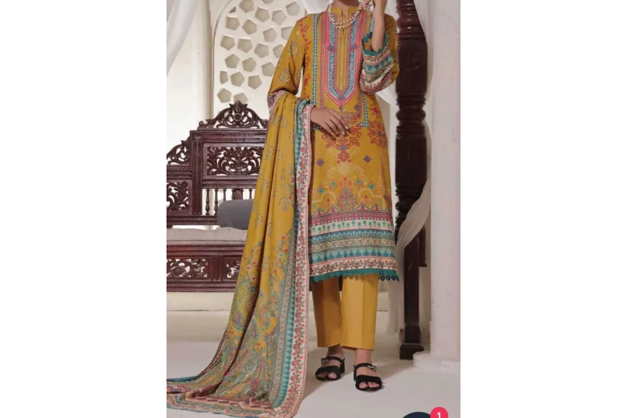 تھری پیس ڈیجیٹل پرنٹ شدہ بغیر سلے ہوئے کرنڈی سرمائی لباس