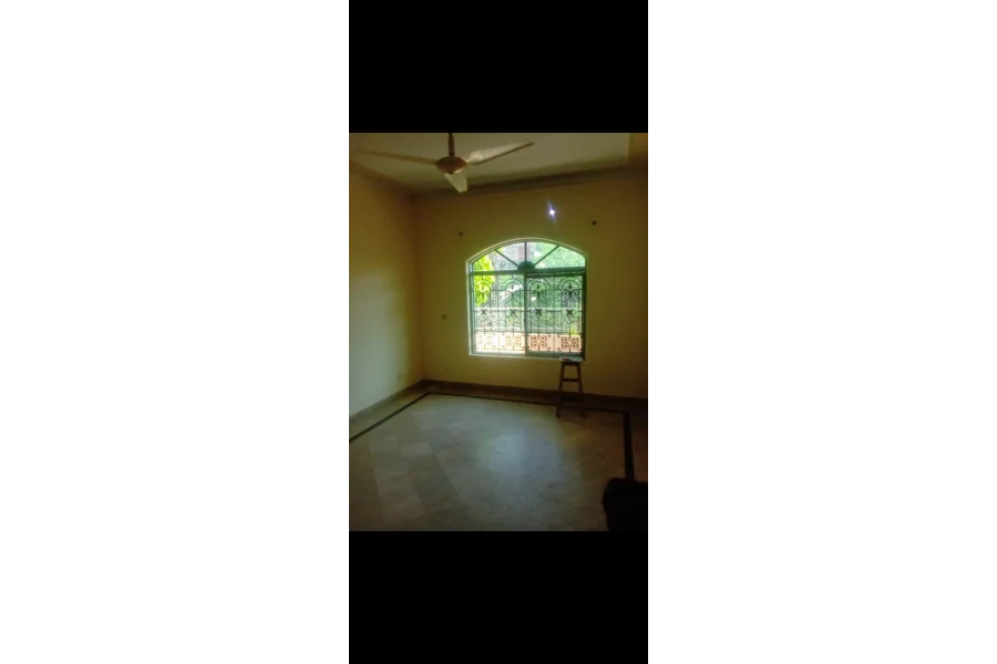 Upper portion for rent