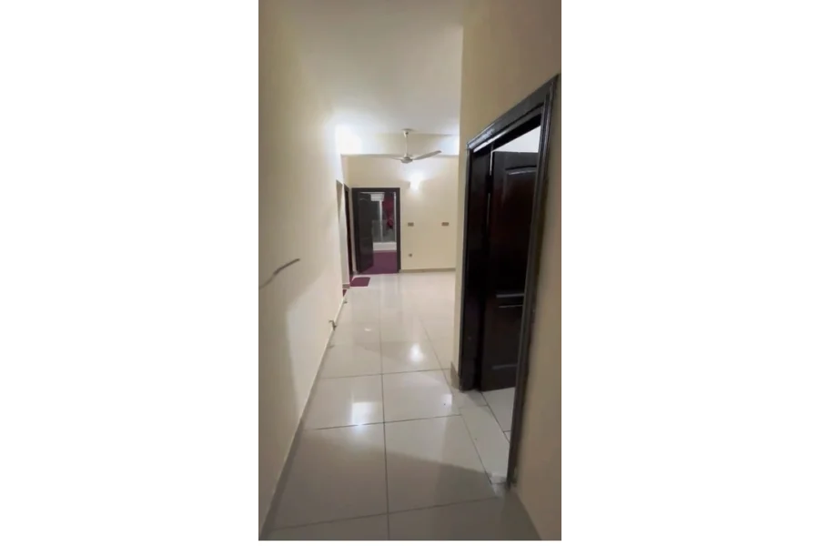 ٹاؤن ہائٹس 2 بیڈروم + ڈرائنگ غیر فرنشڈ 1100 مربع فٹ ساتویں منزل D