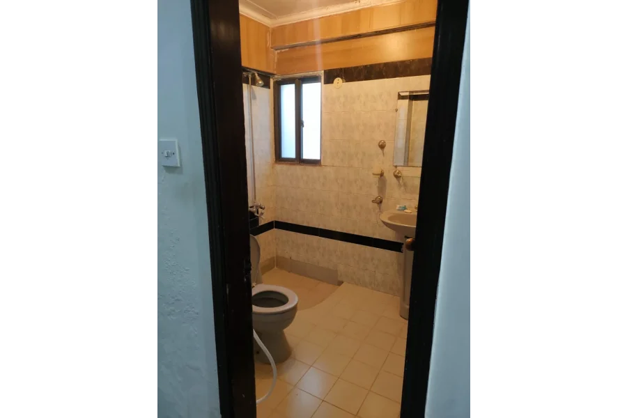 کمرہ کرایہ پر دستیاب ہے۔