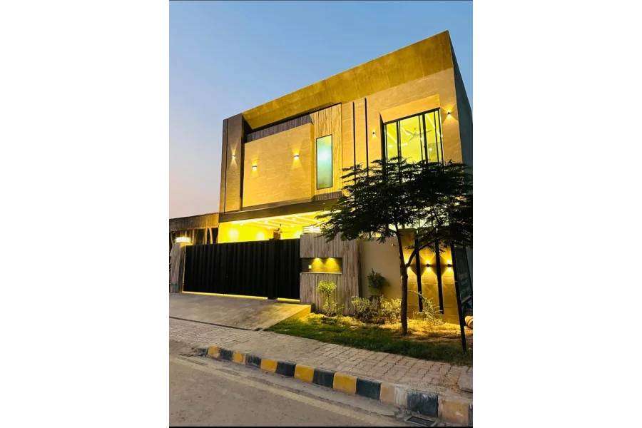 رائل آرچرڈ ملتان میں 10 مرلہ مکان