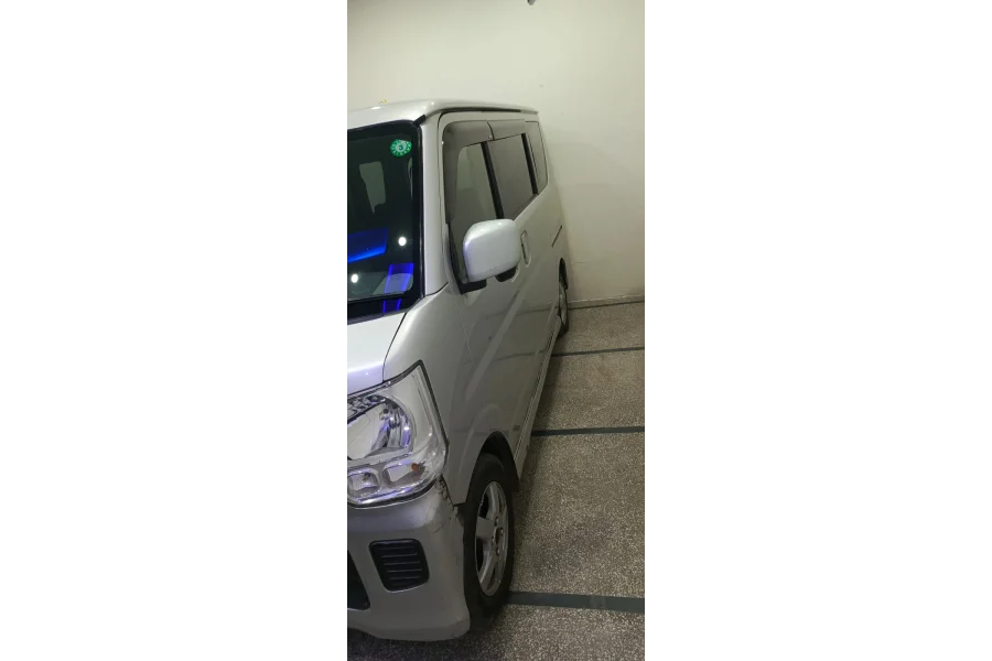 SUZUKI EVERY WAGON AVAILABLE FOR SALE LAHORE