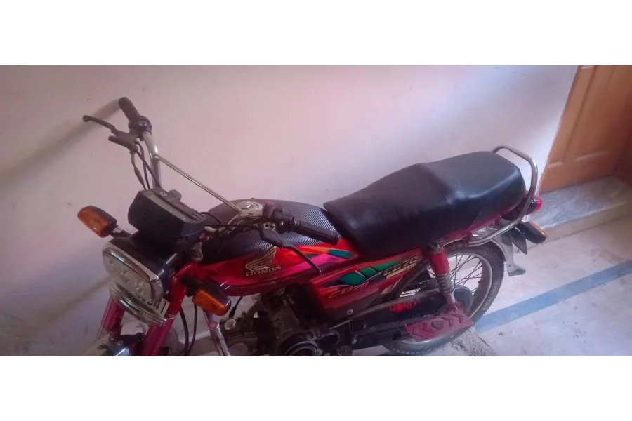 I am selling a Honda 70cc bike well condition