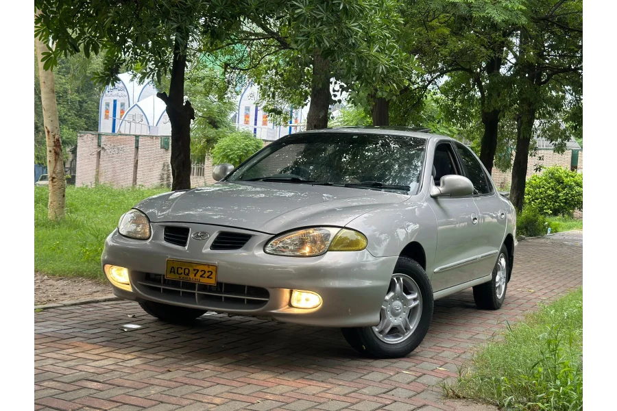 Hyundai Elantra 1.6 GLS - Rare Find in Pakistan!