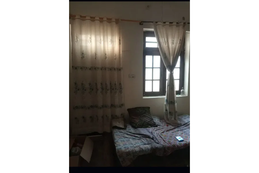 کرائے کے لیے کمرہ