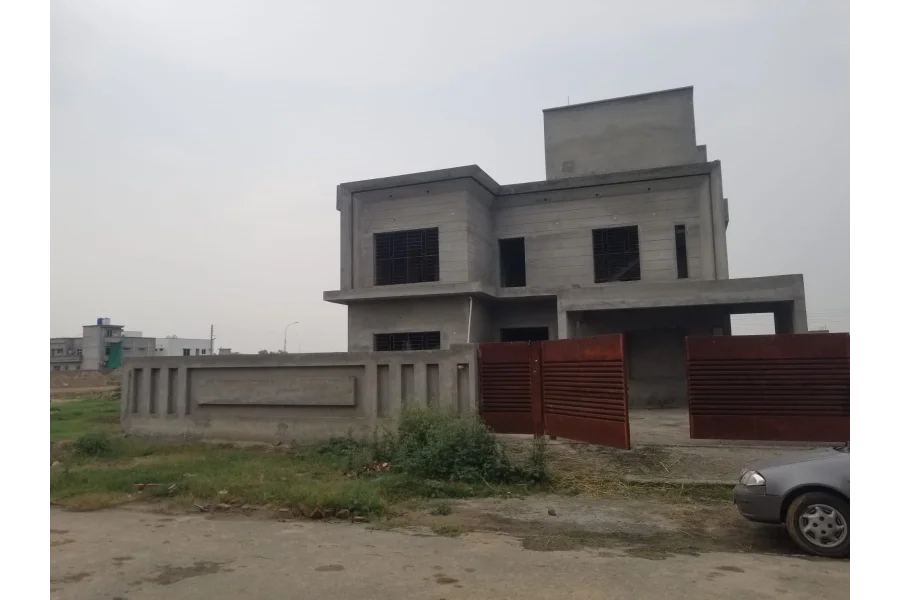 سینٹرل پارک ہاؤسنگ سکیم میں 1 کنال مکان برائے فروخت