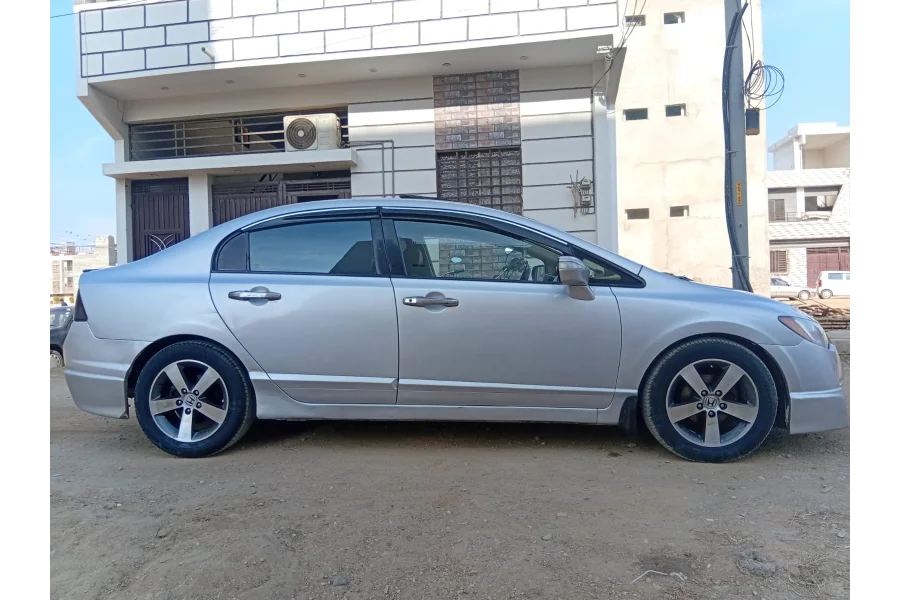 سوک ریبورن 2009 ماڈل برائے فروخت