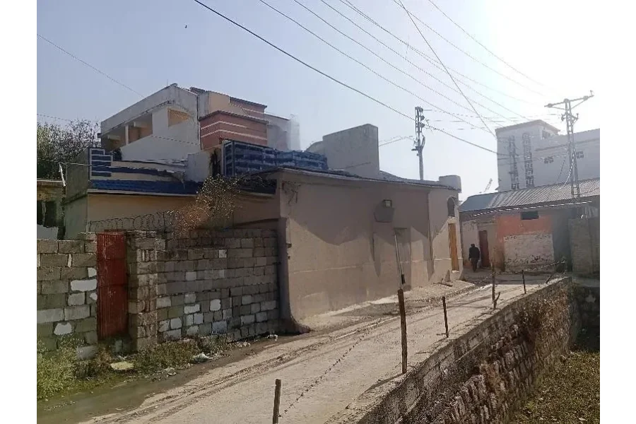 مائرہ مظفر ایبٹ آباد میں 5.5 مرلہ مکان برائے فروخت