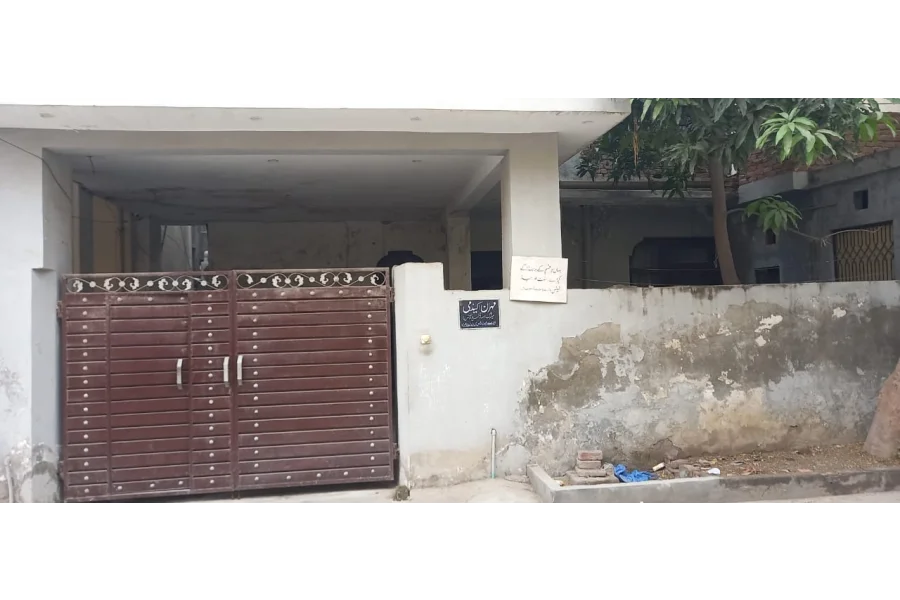 12 MARLA HOUSE AVAILABLE FOR SALE