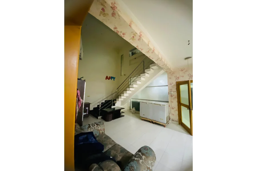 8 Marla European style for sale in safari villas bahria town, Lahore