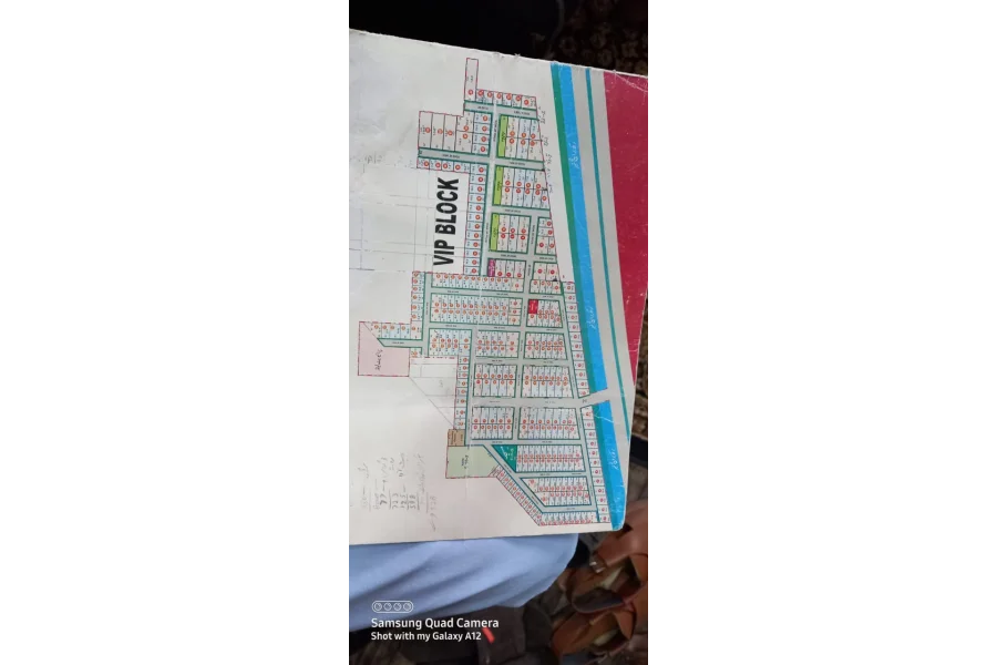 ڈینز پیراڈائز میں 4.5 مرلہ پلاٹ