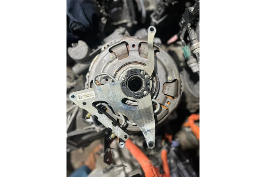 ہونڈا ویزل ڈوئل کلچ، فٹ، گریس فروخت کے لیے دستیاب ہے