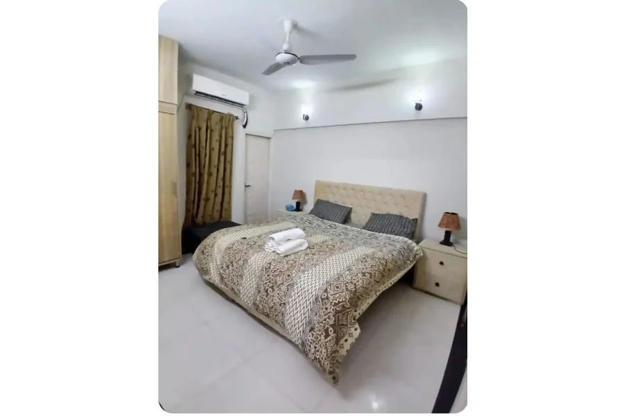 One bed full furnished apartment for rent daliy weekly & monthly