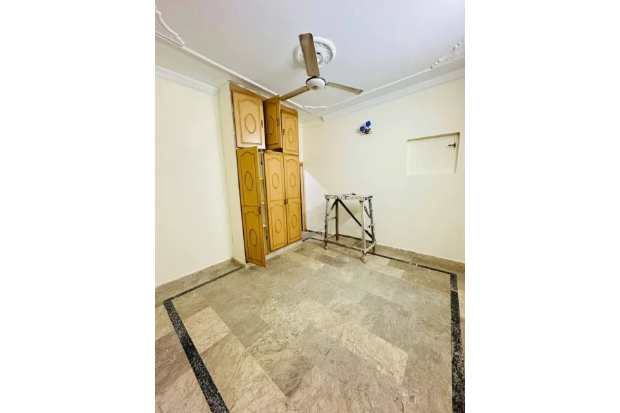 10 مرلہ مکان کرایہ پر