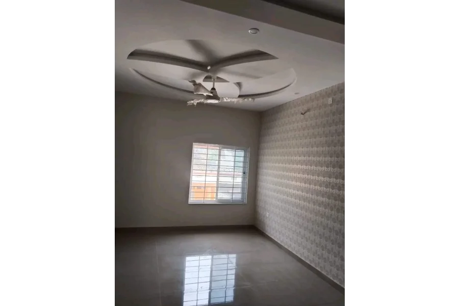 House Available for sale