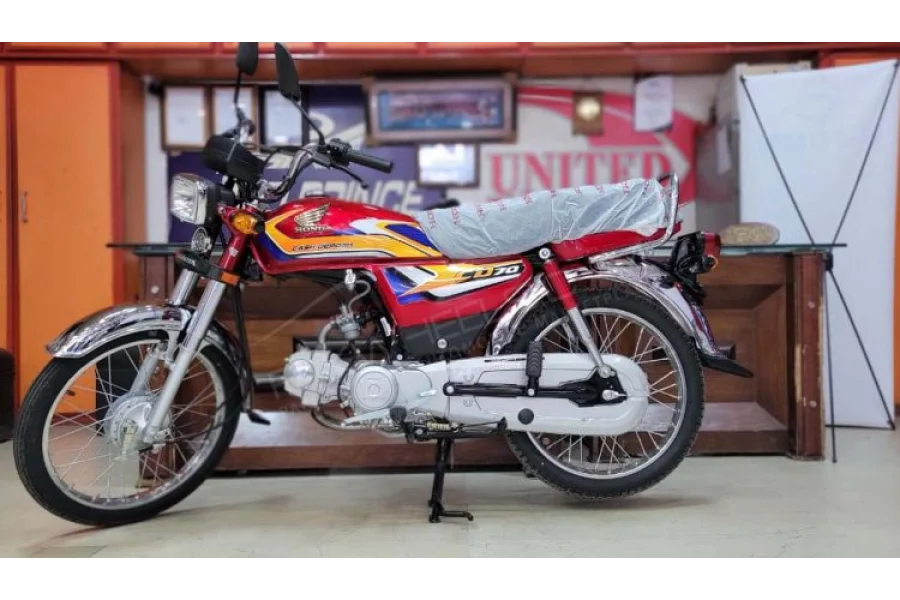 Honda CD70 (2025) قسط پر
