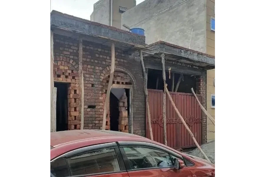 Grey Structure 788 Sq Feet House For sale In Lalazaar Garden Lahore