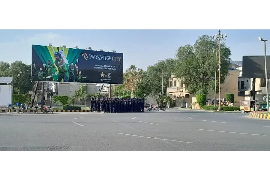 پرائم لوکیشن 5 مرلہ رہائشی پلاٹ 5 مرلہ میں برائے فروخت