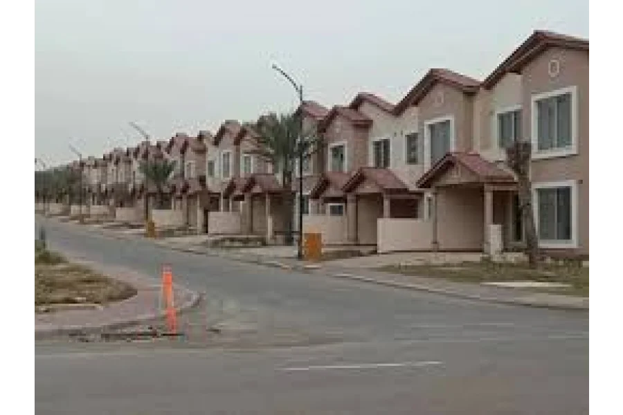 بحریہ ٹاؤن کراچی میں کارنر ولا برائے فروخت